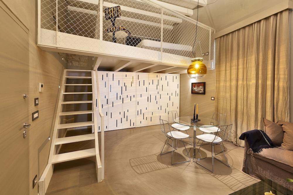 Palazzo Calo Aparthotel Bari Bagian luar foto