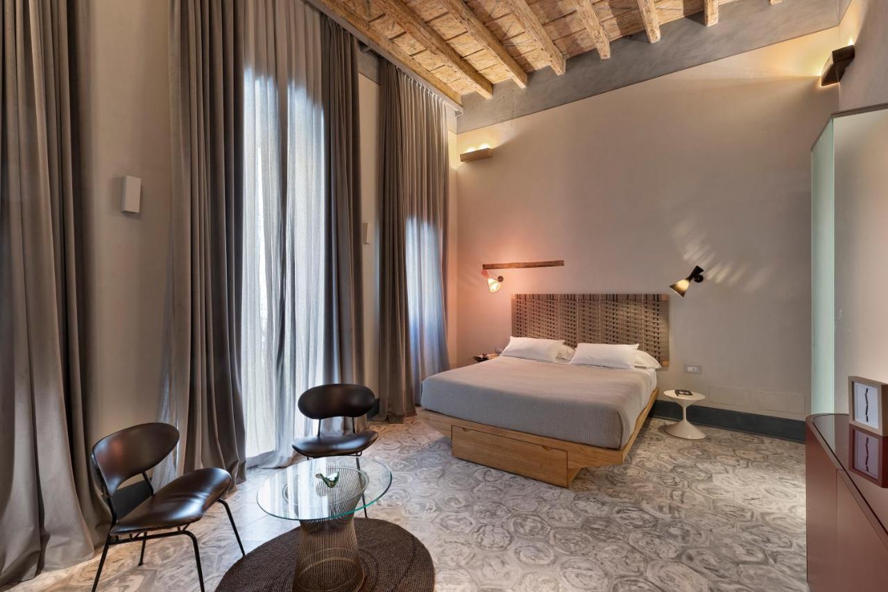 Palazzo Calo Aparthotel Bari Bagian luar foto