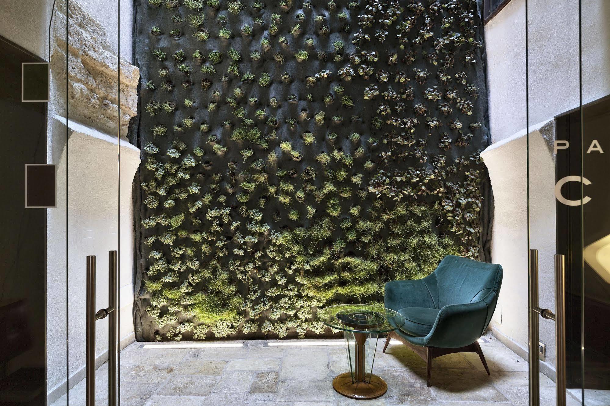Palazzo Calo Aparthotel Bari Bagian luar foto