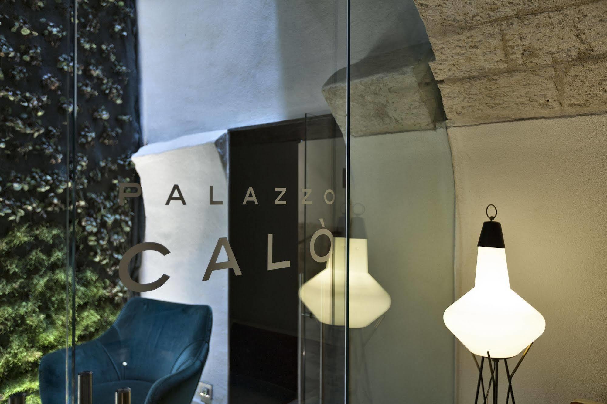 Palazzo Calo Aparthotel Bari Bagian luar foto