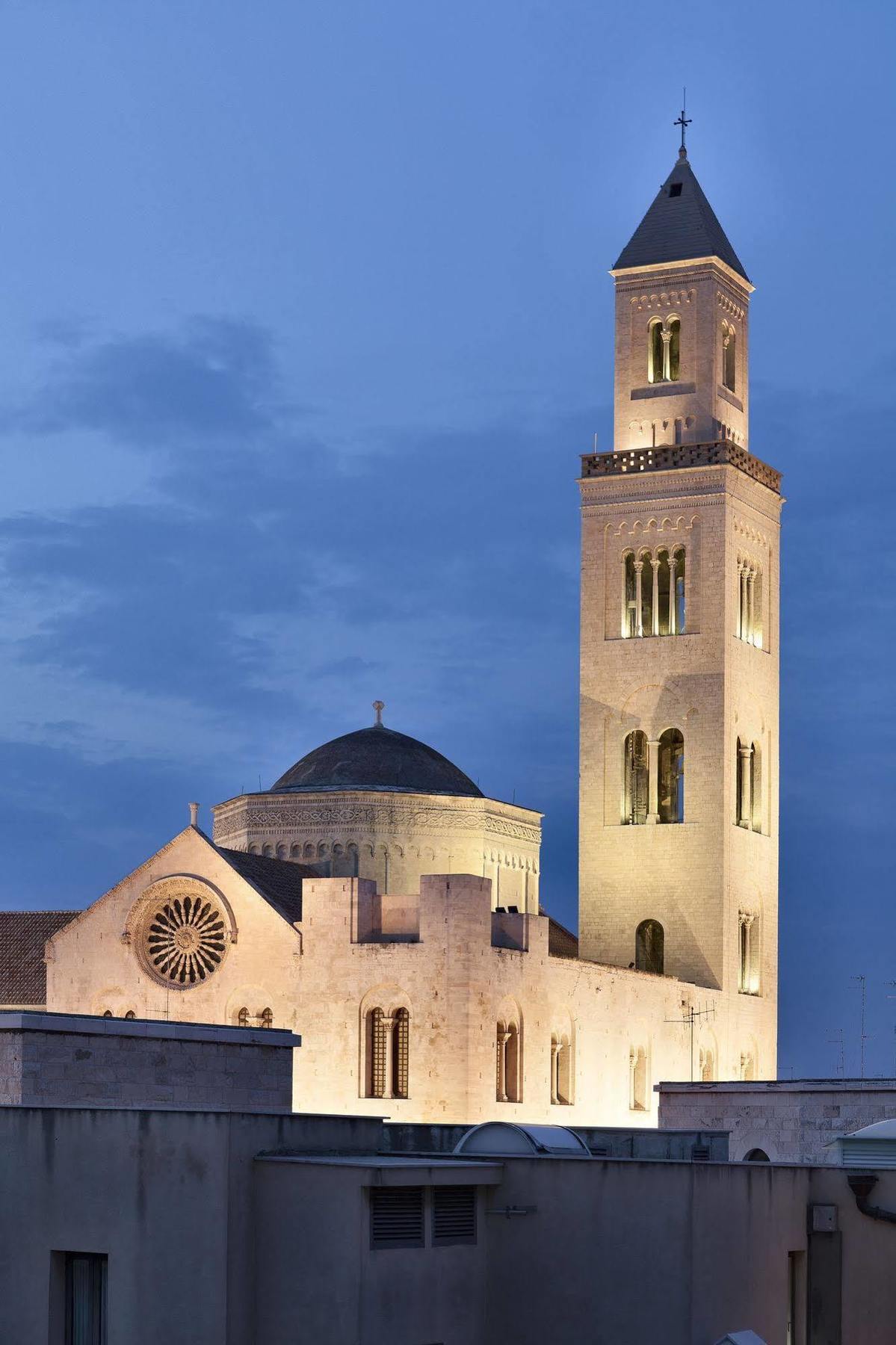 Palazzo Calo Aparthotel Bari Bagian luar foto